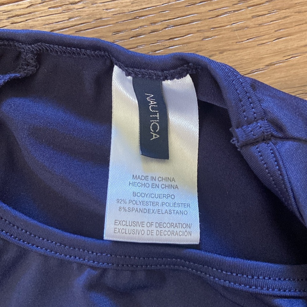 Nautica Women’s Standard Long Sleeve Rashguard - Picture 6 of 10